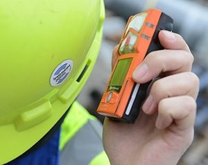 Gas detectors that allow users to be assigned on-the-fly by tapping the instrument to a hard hat tag can significantly shrink the size of the instrument fleet.