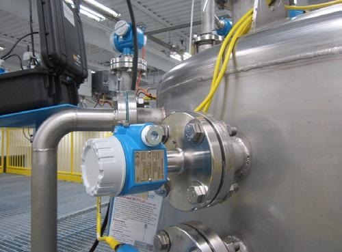 Figure 4: This Endress+Hauser Liquiphant high-high level instrument detects a level that’s too high and could cause a spill.