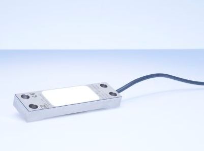 Strain gauge-based SLB700 strain transducer.