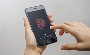How Safe is Fingerprint Scanning on our Phones?