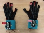 SignAloud Gloves Containing Sensors Receive 2016 Lemelson-MIT Student Prize