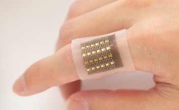 Wearable Health Sensor for Early Diagnosis of Life-Threatening Conditions